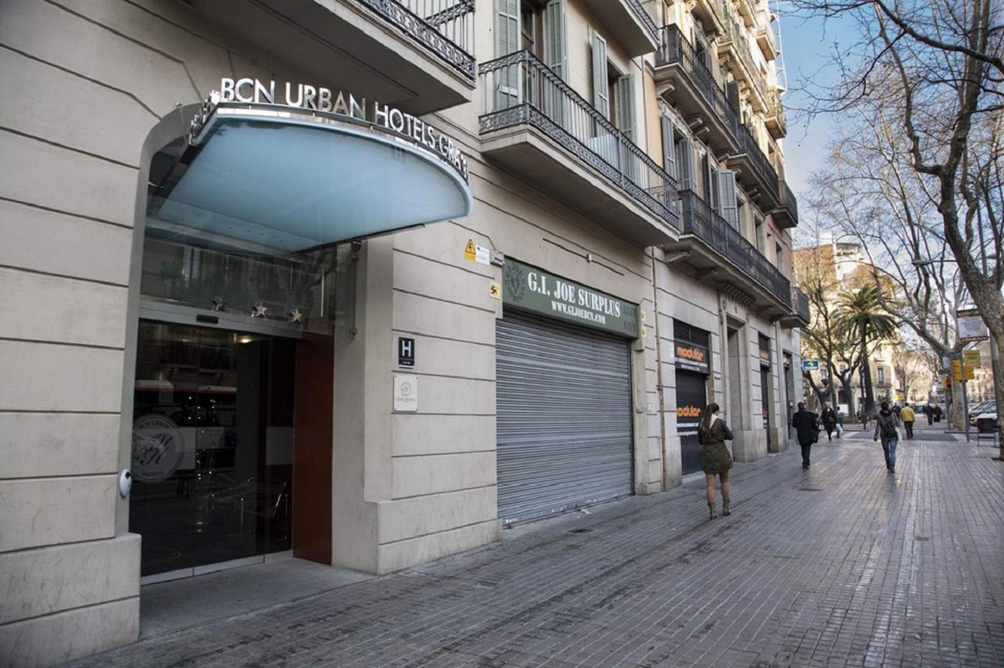 Libere Barcelona Sant Antoni Aparthotel Bagian luar foto