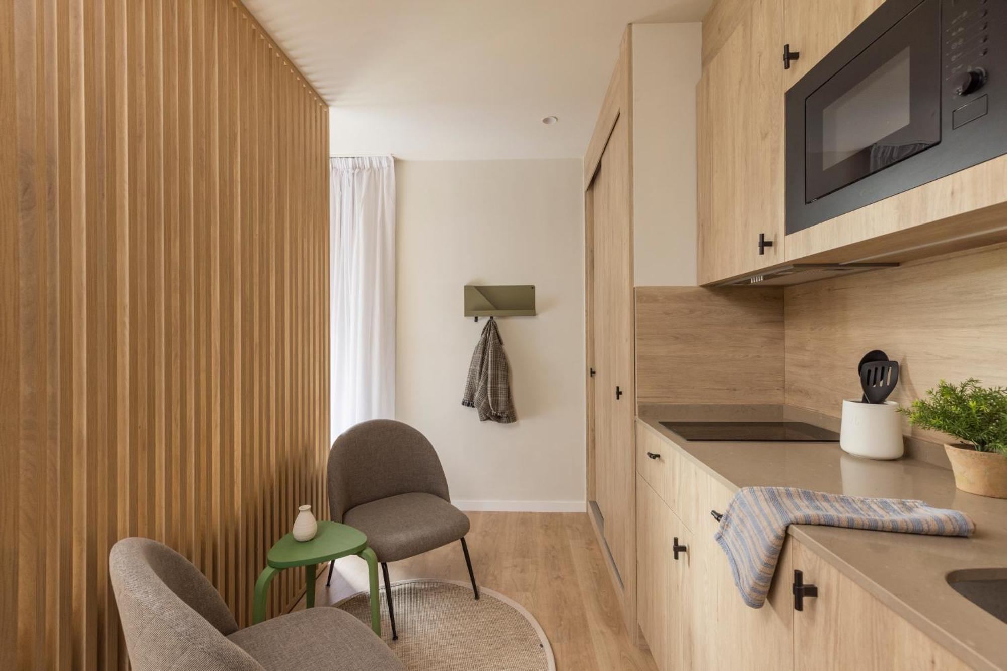 Libere Barcelona Sant Antoni Aparthotel Bagian luar foto